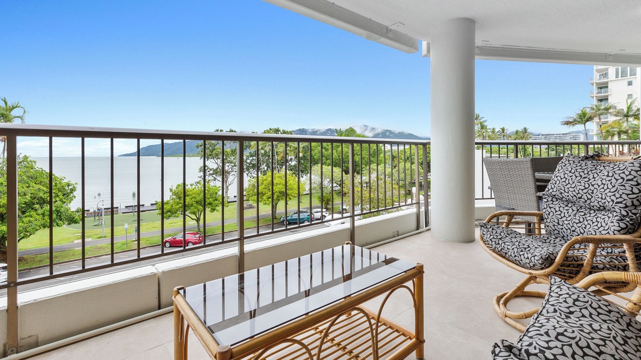 Photo of Patio Balcony in Cairns Central Business District
