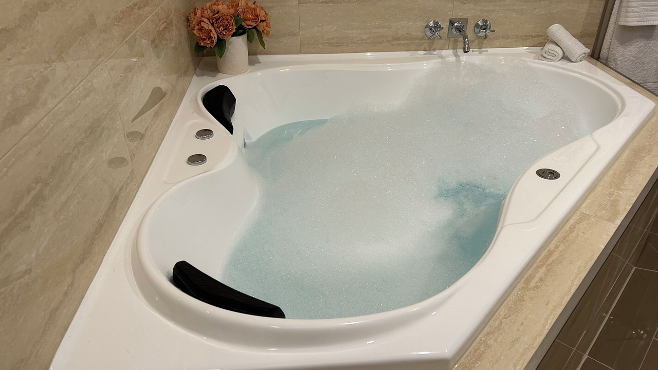 Photo of Bathroom in Raymond Island