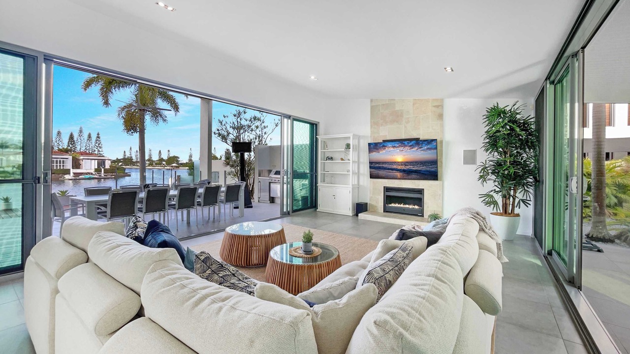 Photo of Livingroom in Pelican Waters