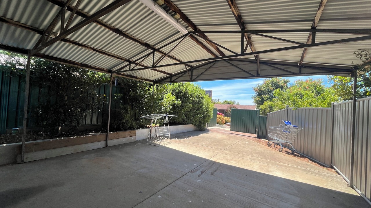 Photo of Outdoor in Florey