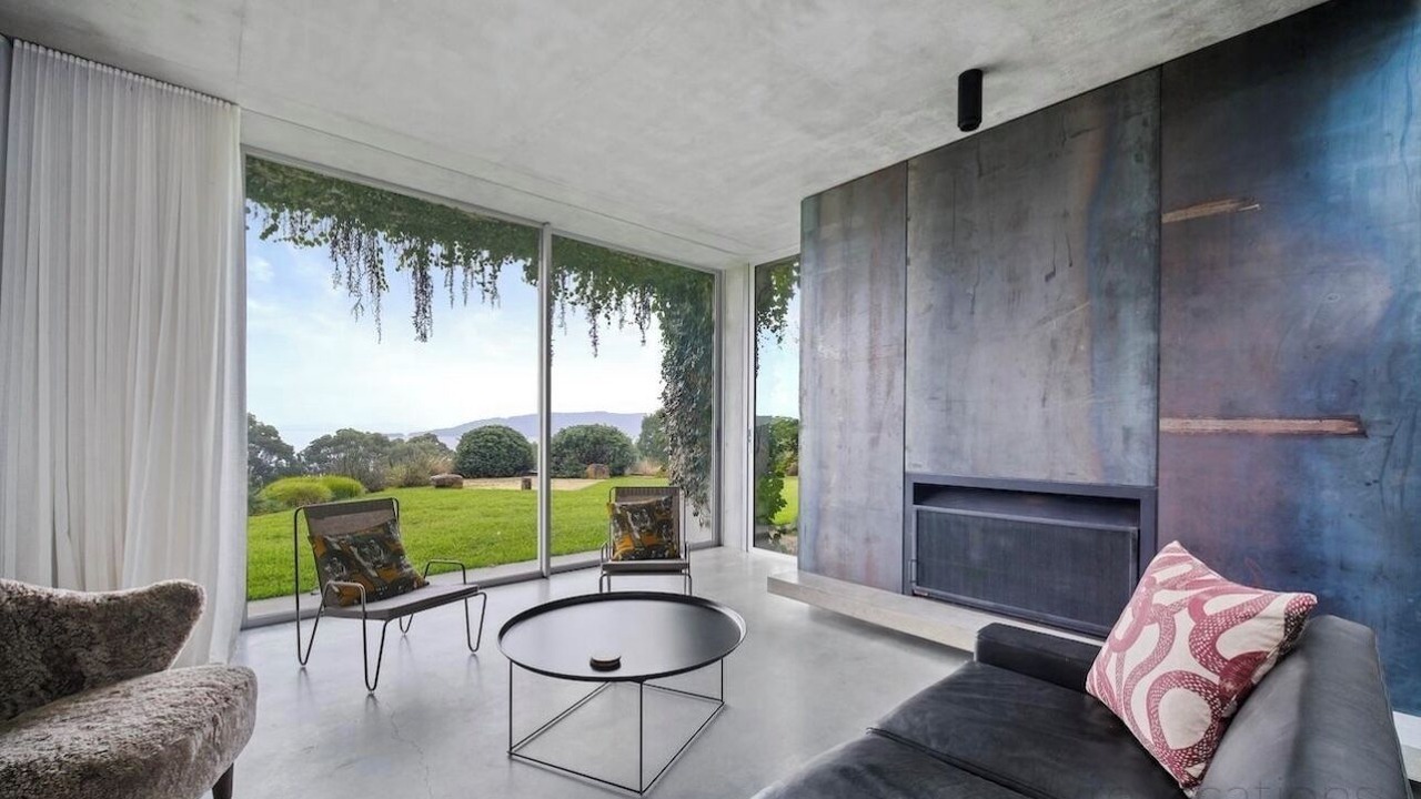 Photo of Livingroom in Whoota