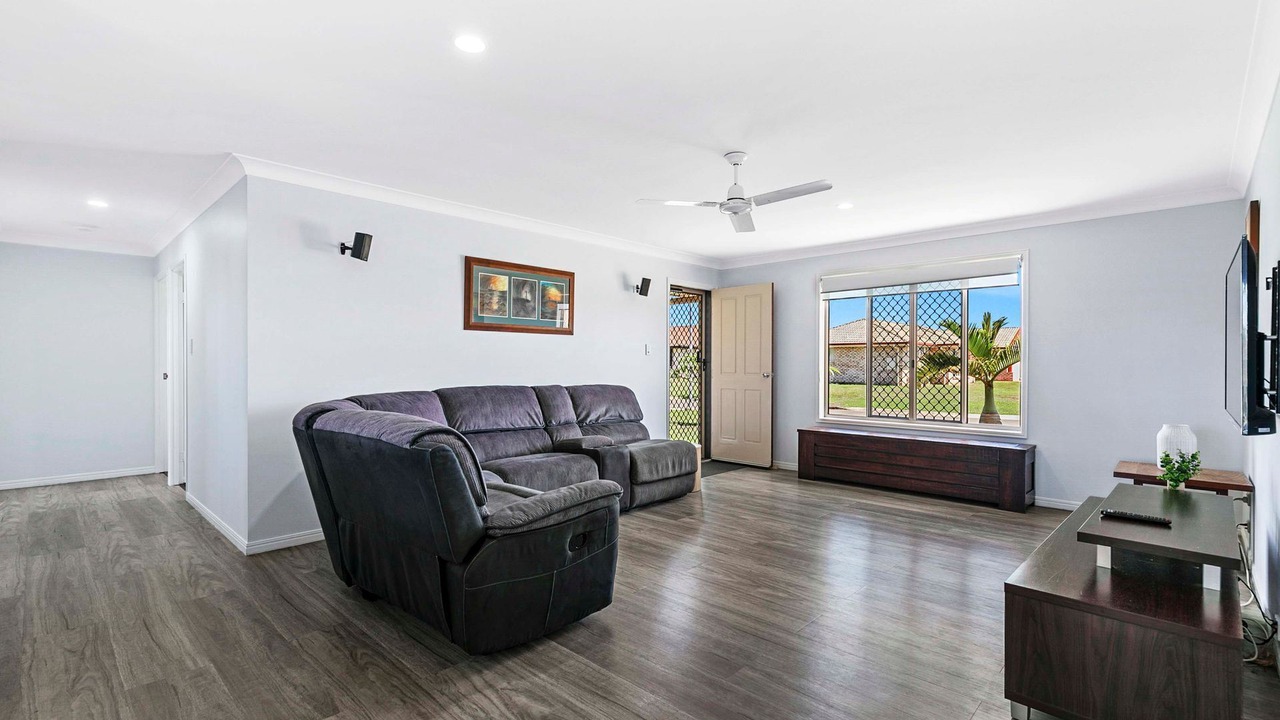 Photo of Livingroom in Point Vernon