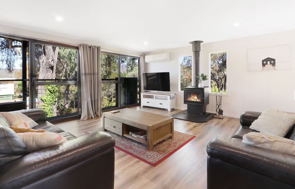 Photo of Livingroom in Goughs Bay