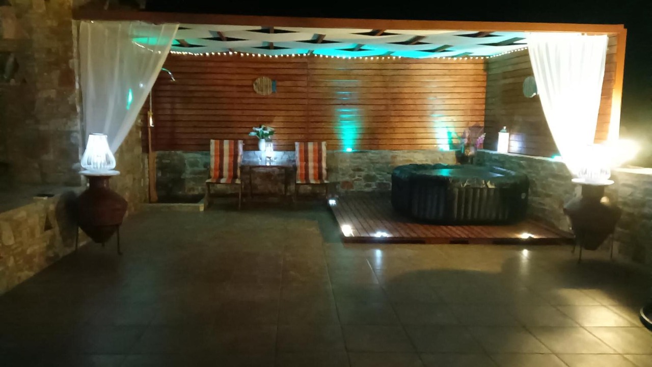Photo of Patio Balcony in Ydrousa