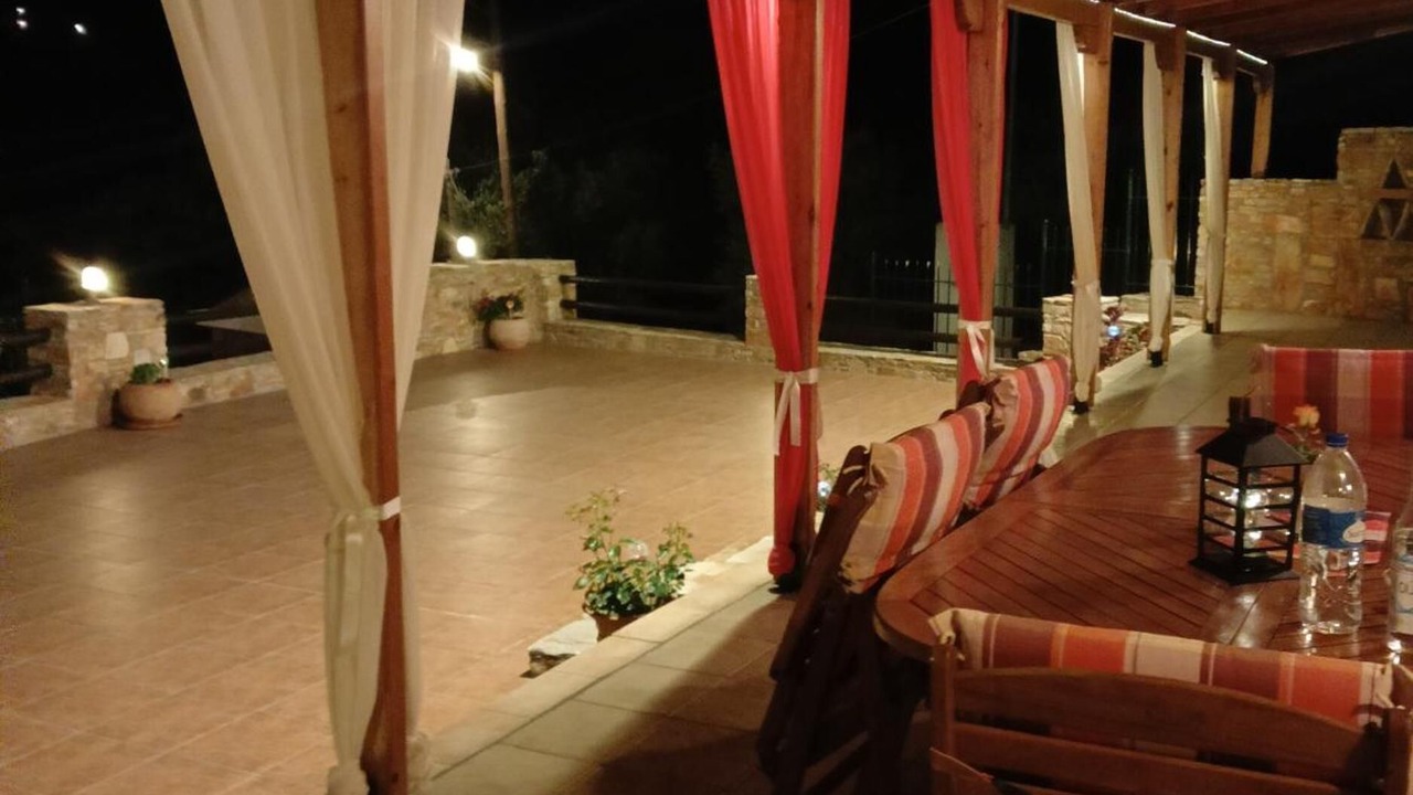 Photo of Outdoor in Ydrousa