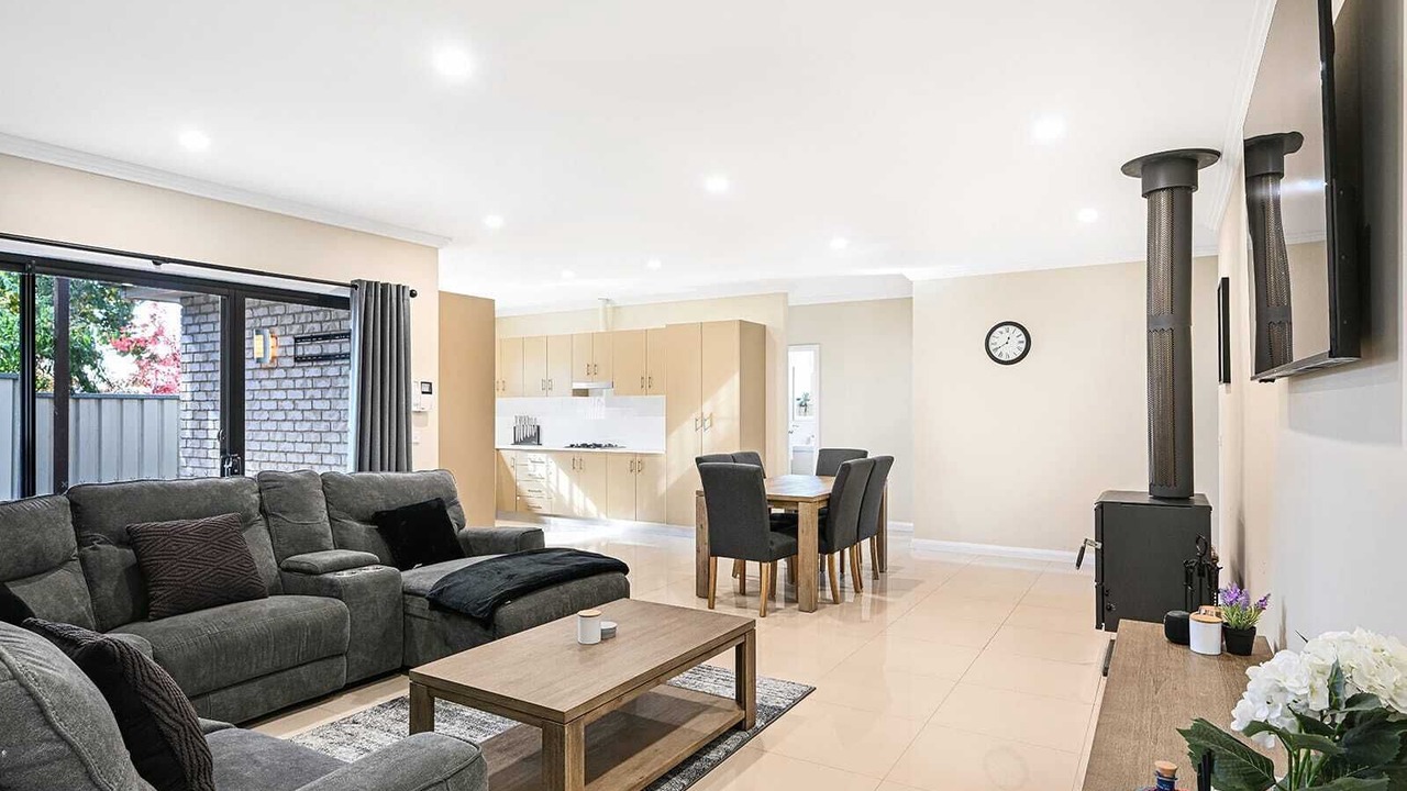 Photo of Livingroom in South Bathurst