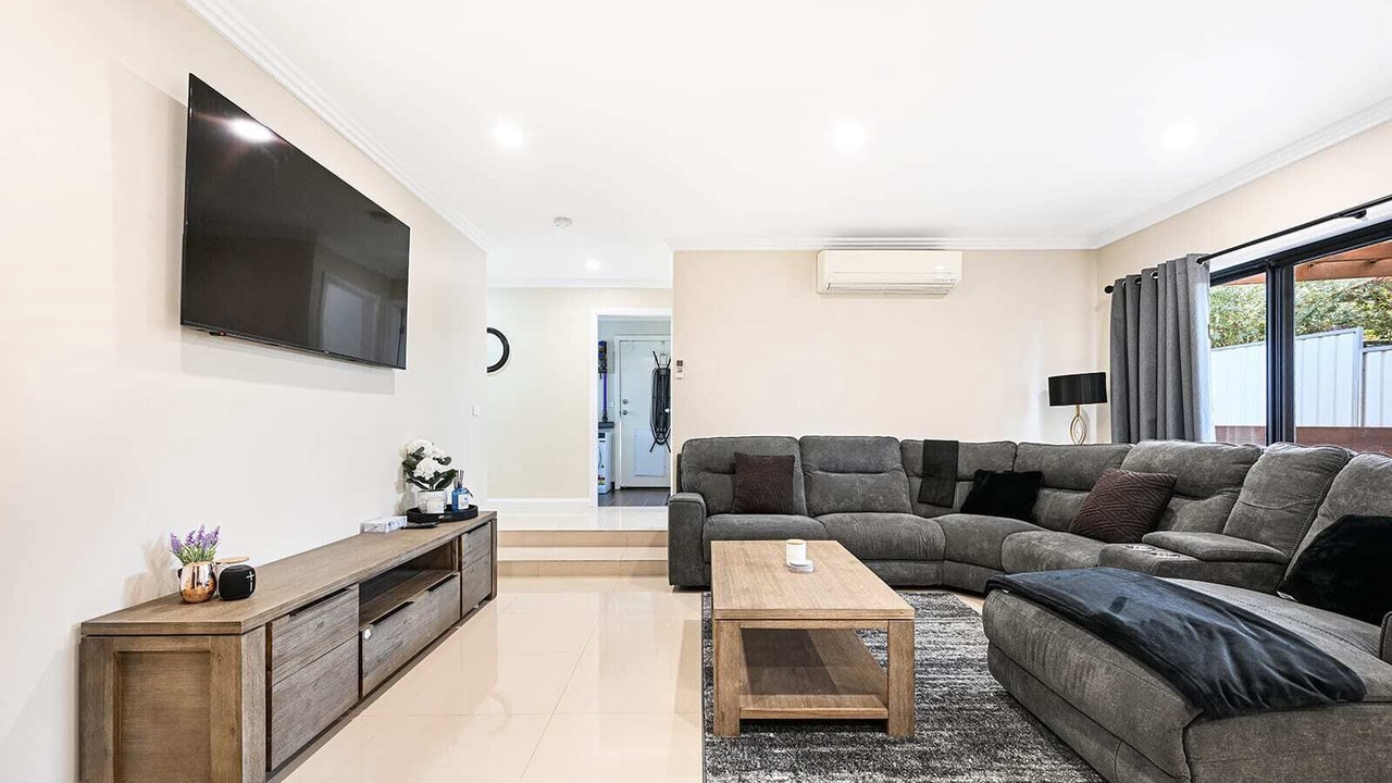 Photo of Livingroom in South Bathurst