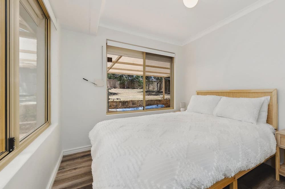Photo of Bedroom in Dawesville