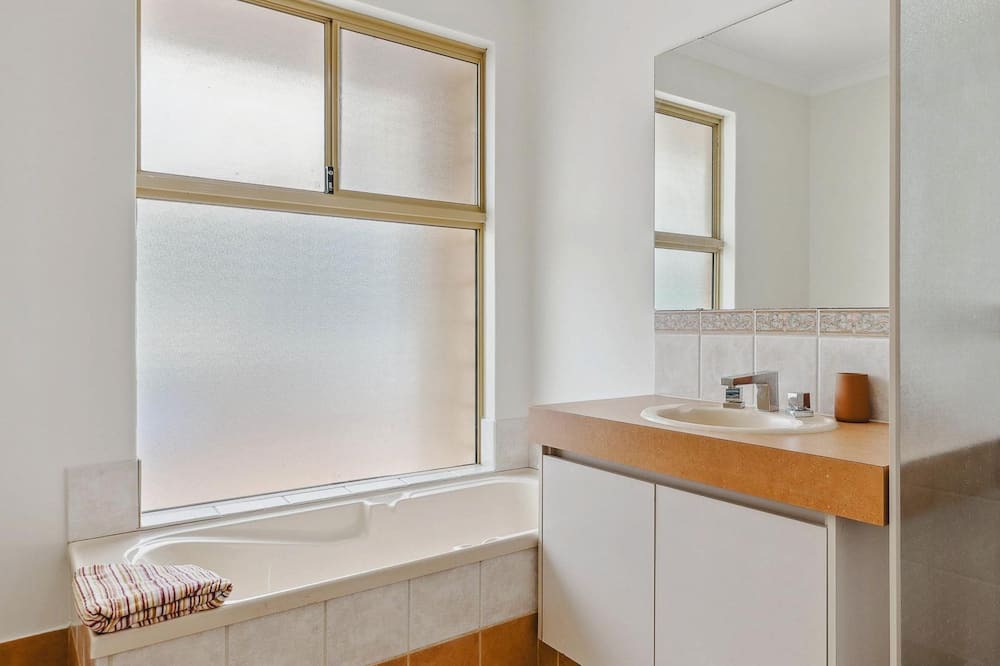 Photo of Bathroom in Dawesville