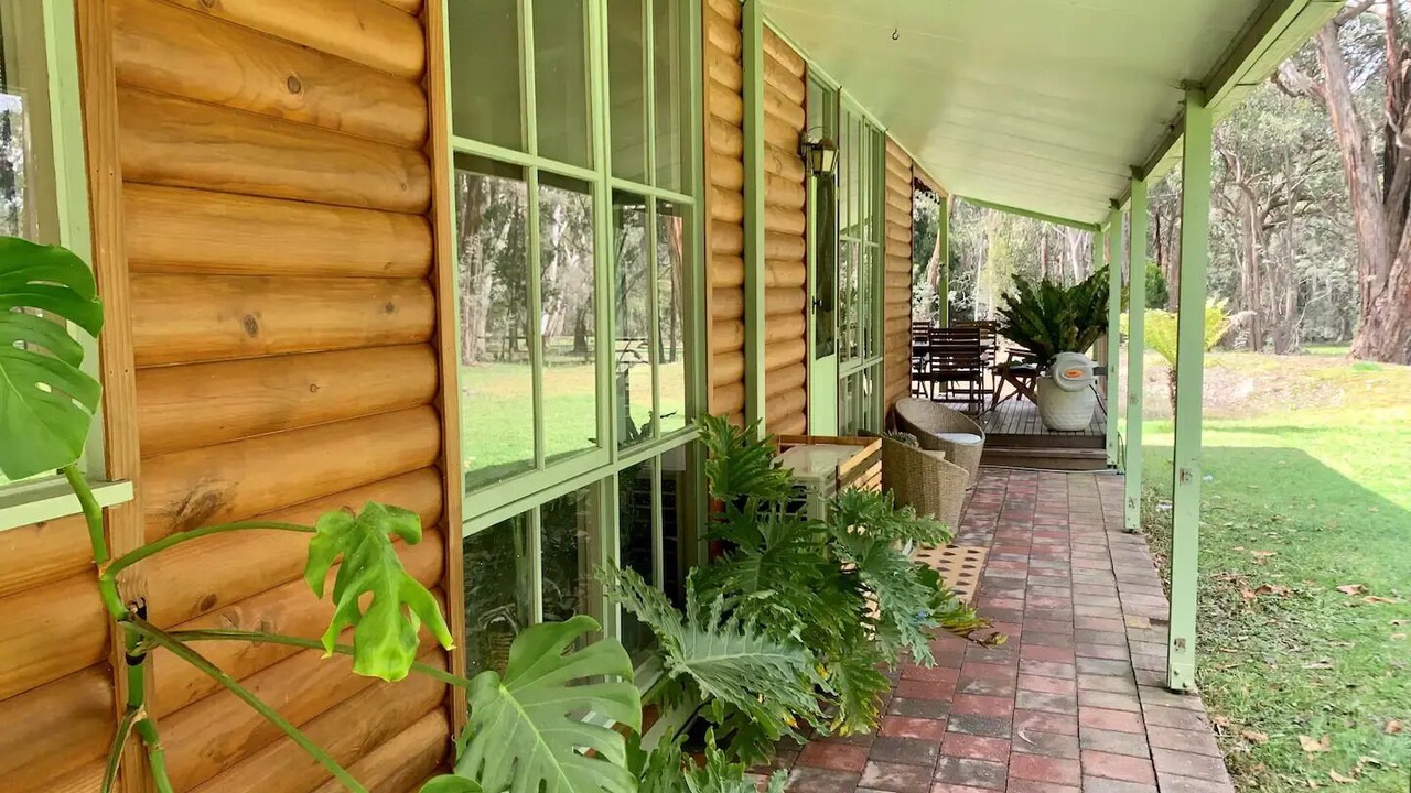 Photo of Patio Balcony in Wheatsheaf