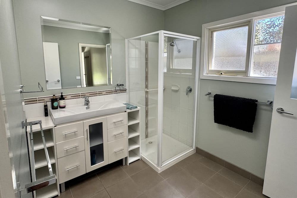 Photo of Bathroom in Balnarring