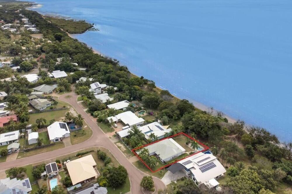 Photo of Others in Bushland Beach