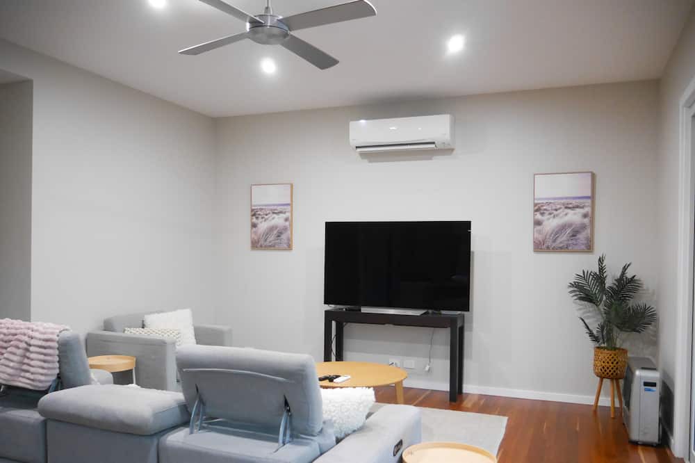 Photo of Livingroom in Caringbah South