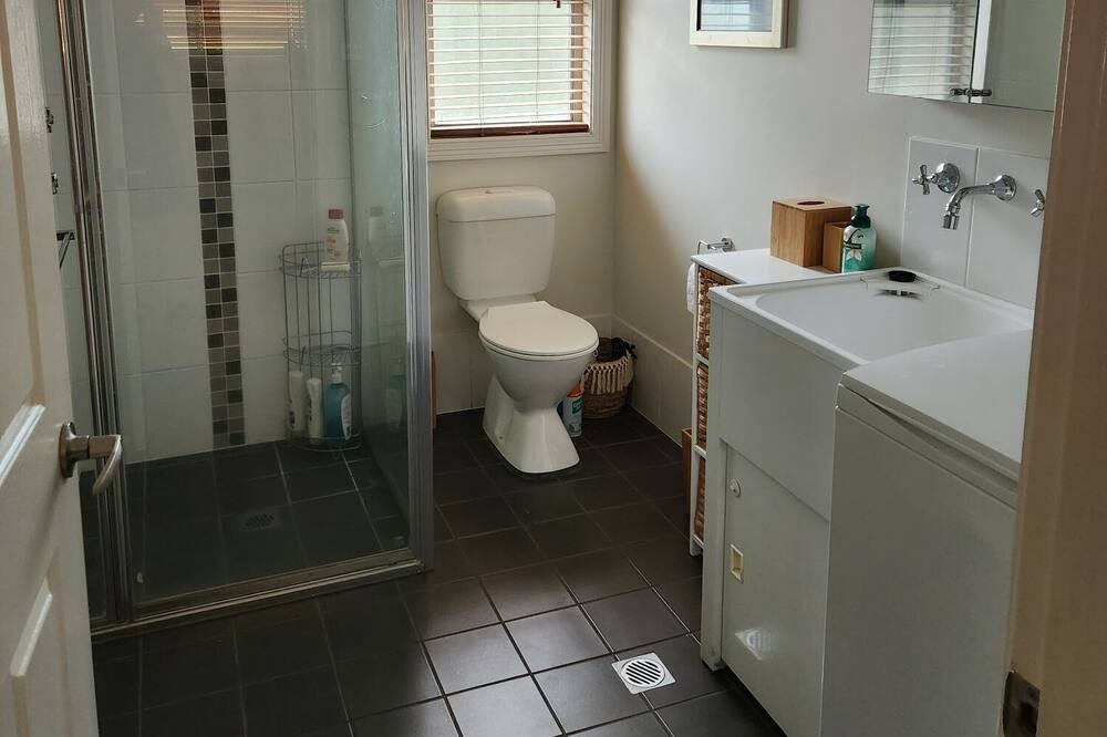 Photo of Bathroom in Daruka