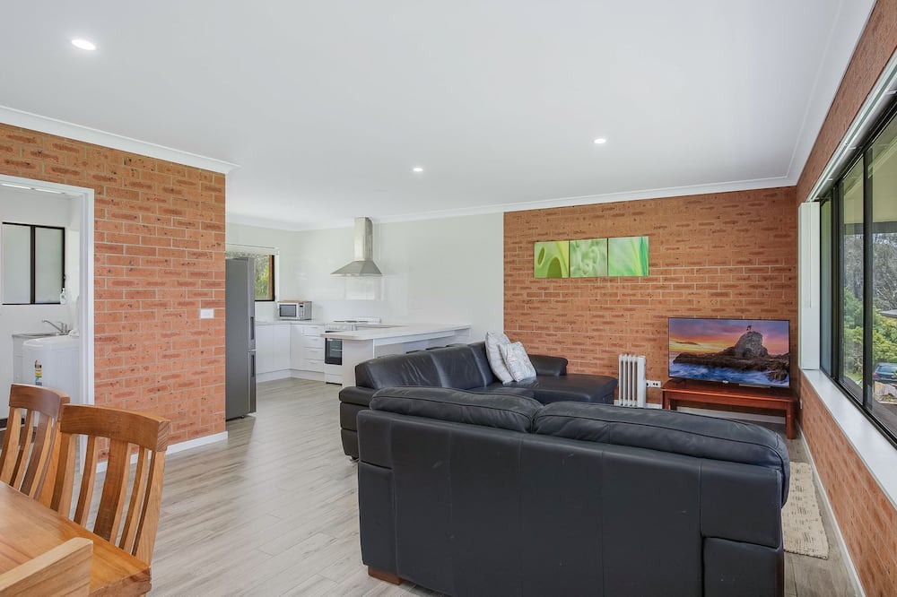 Photo of Livingroom in Barragga Bay