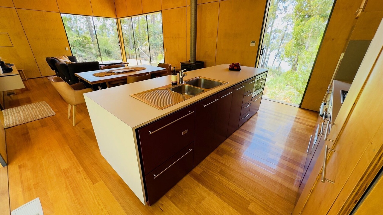 Photo of Kitchen in Police Point