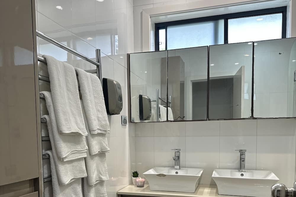 Photo of Bathroom in Ermington