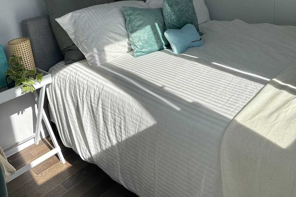 Photo of Bedroom in Monterey