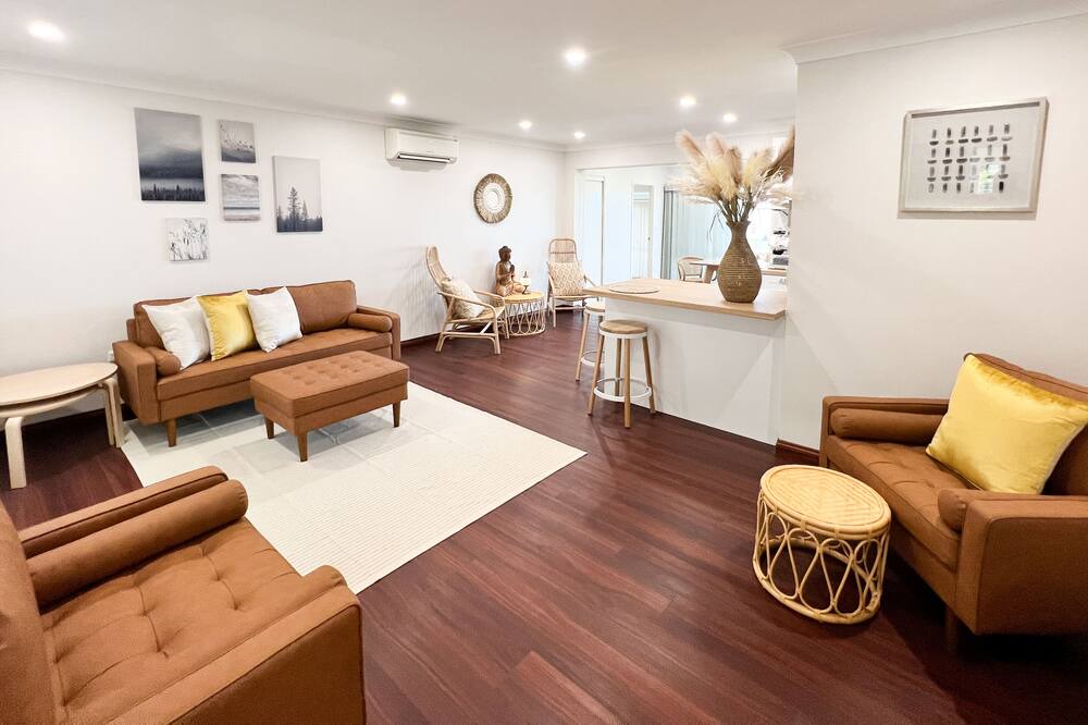 Photo of Livingroom in Central Coast
