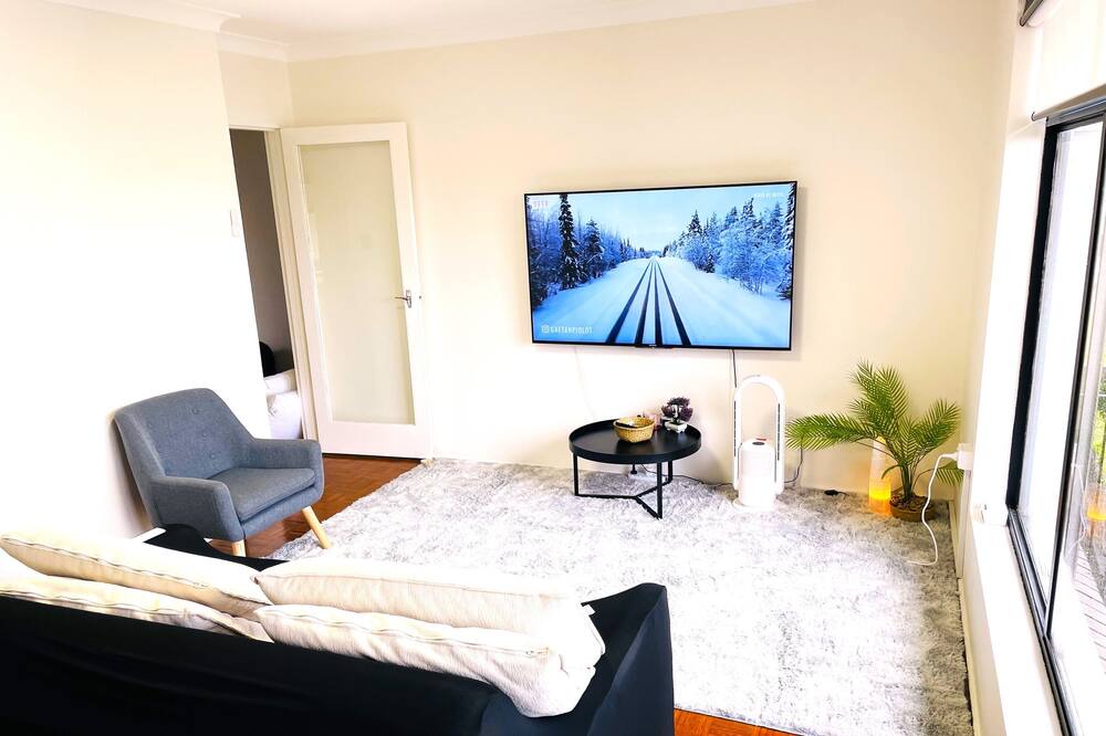 Photo of Livingroom in Ryde