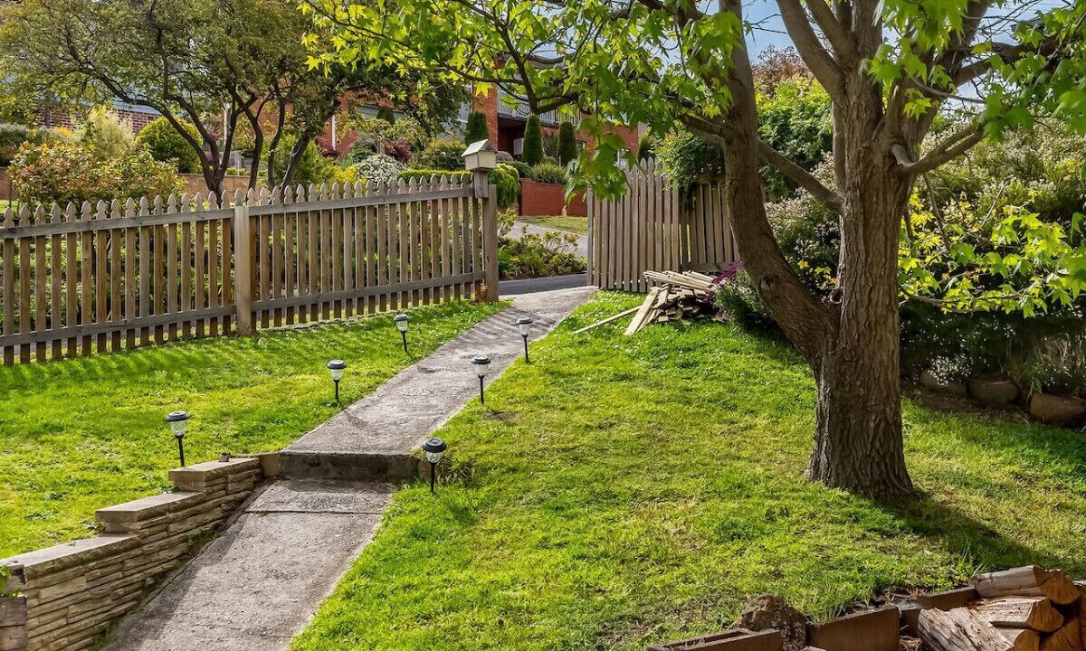 Photo of Outdoor in Mount Stuart
