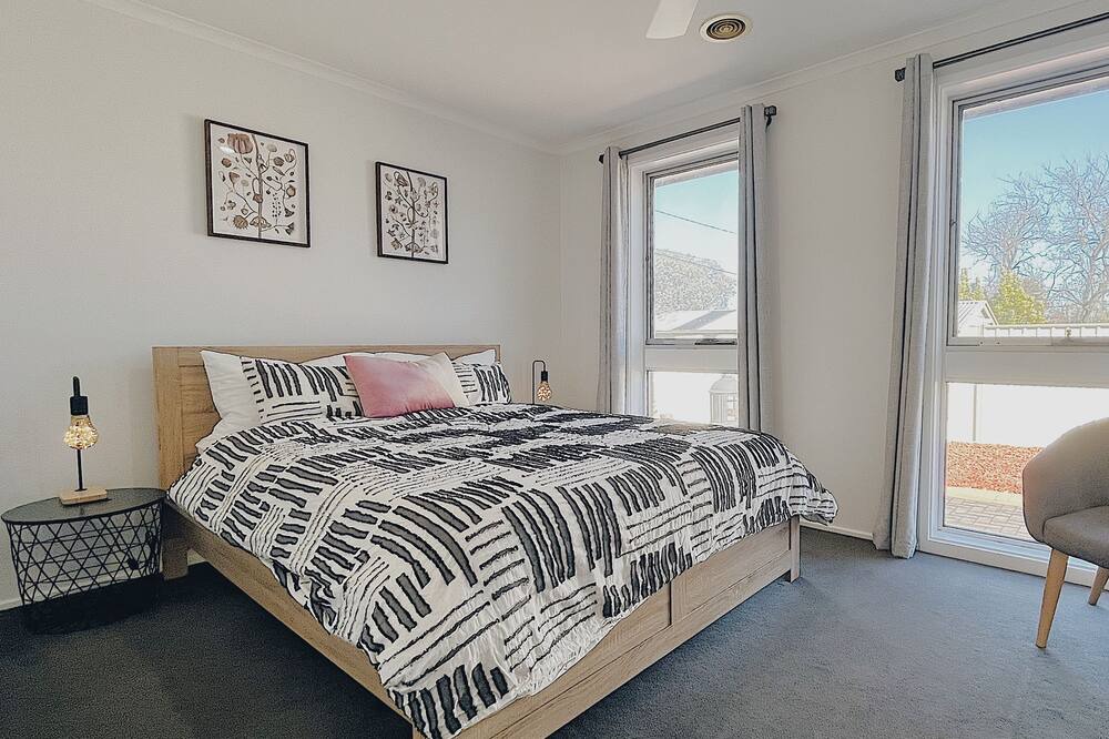 Photo of Bedroom in Kaleen