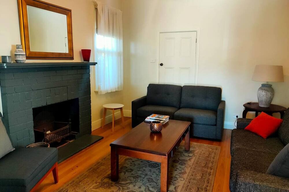 Photo of Livingroom in Mansfield