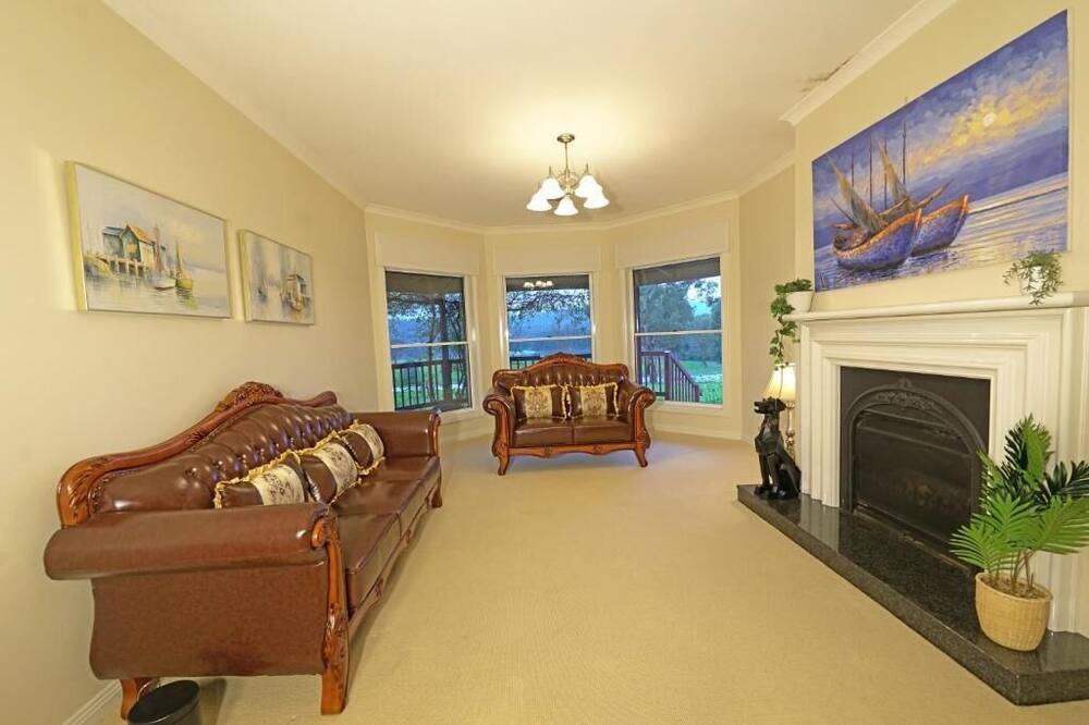 Photo of Livingroom in Heathcote