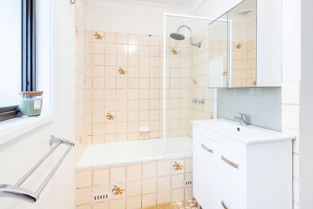 Photo of Bathroom in Hardys Bay