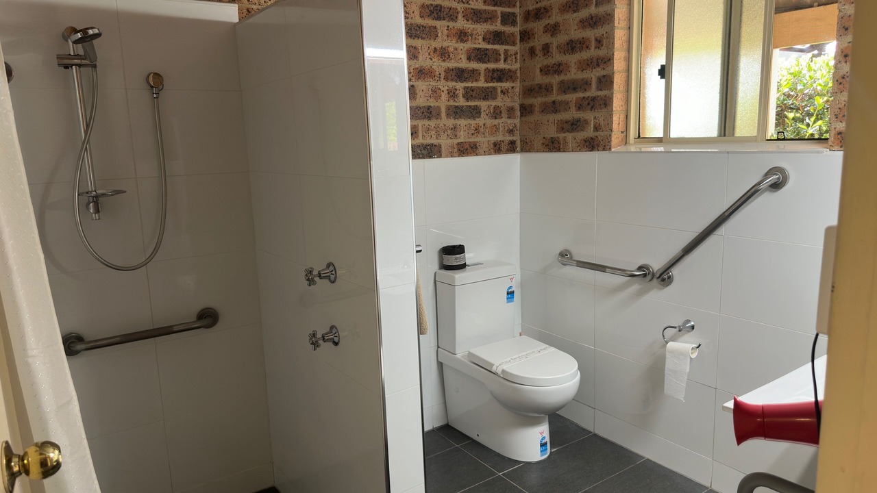 Photo of Bathroom in Coonabarabran
