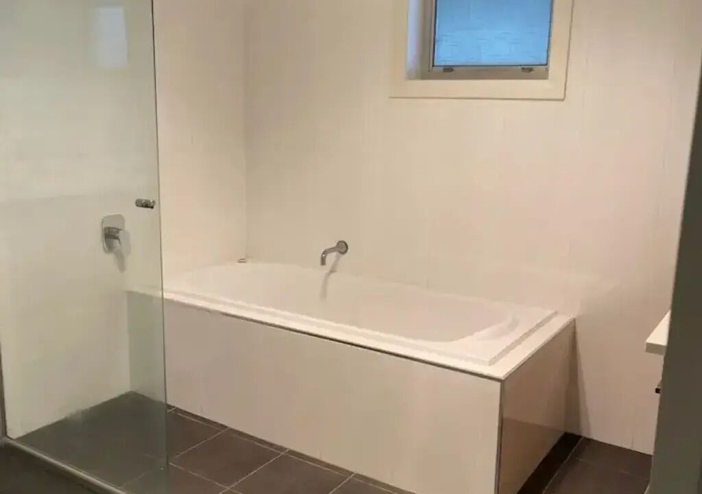 Photo of Bathroom in Turvey Park
