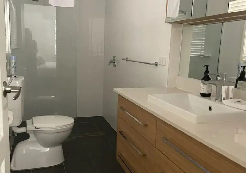 Photo of Bathroom in Turvey Park