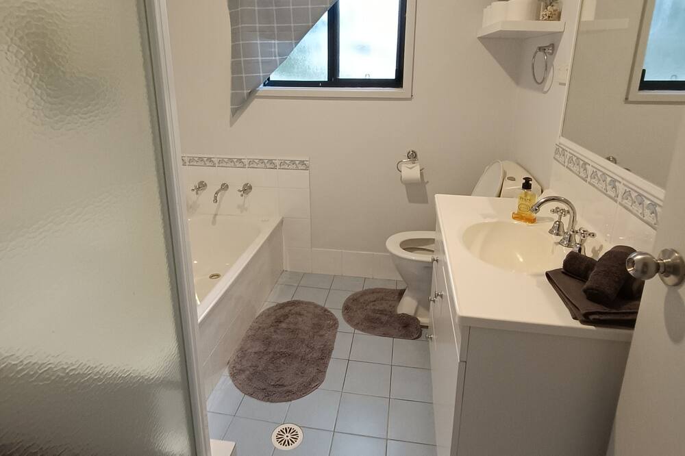 Photo of Bathroom in Termeil