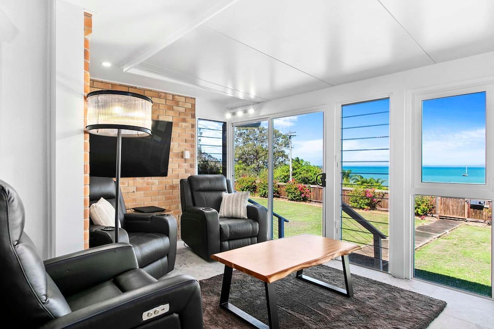 Photo of Livingroom in Point Vernon