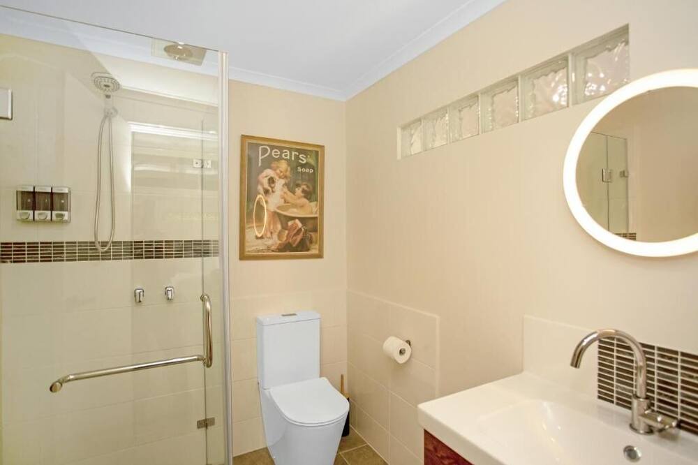 Photo of Bathroom in McLaren Vale