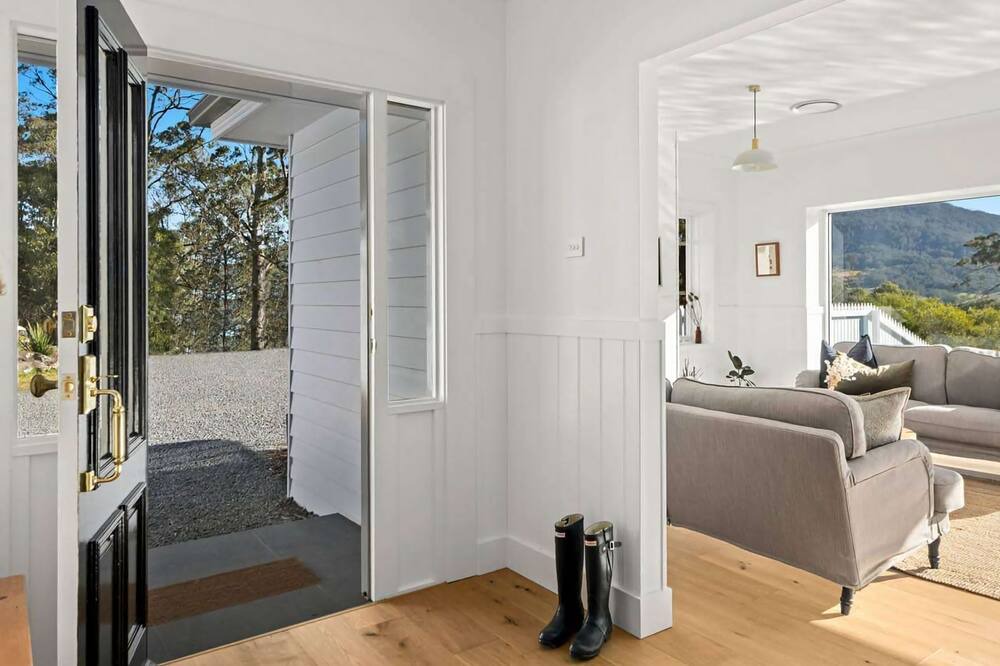 Photo of Livingroom in Barrengarry