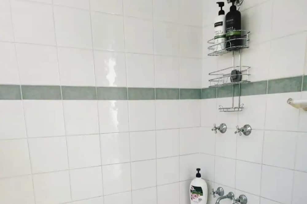 Photo of Bathroom in Fishermans Paradise