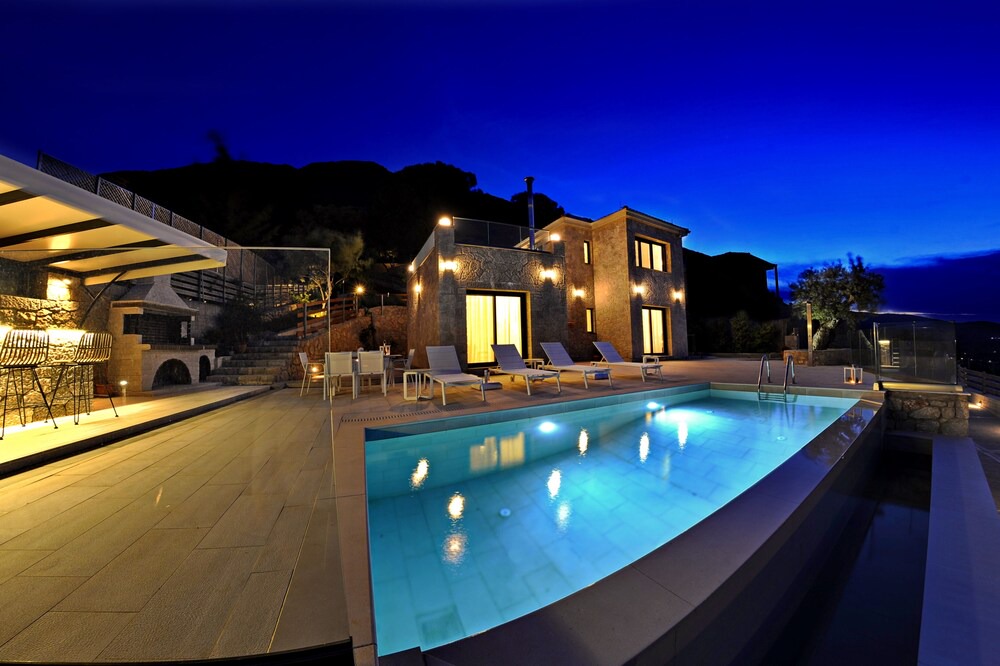 Photo of Outdoor in Nikiana