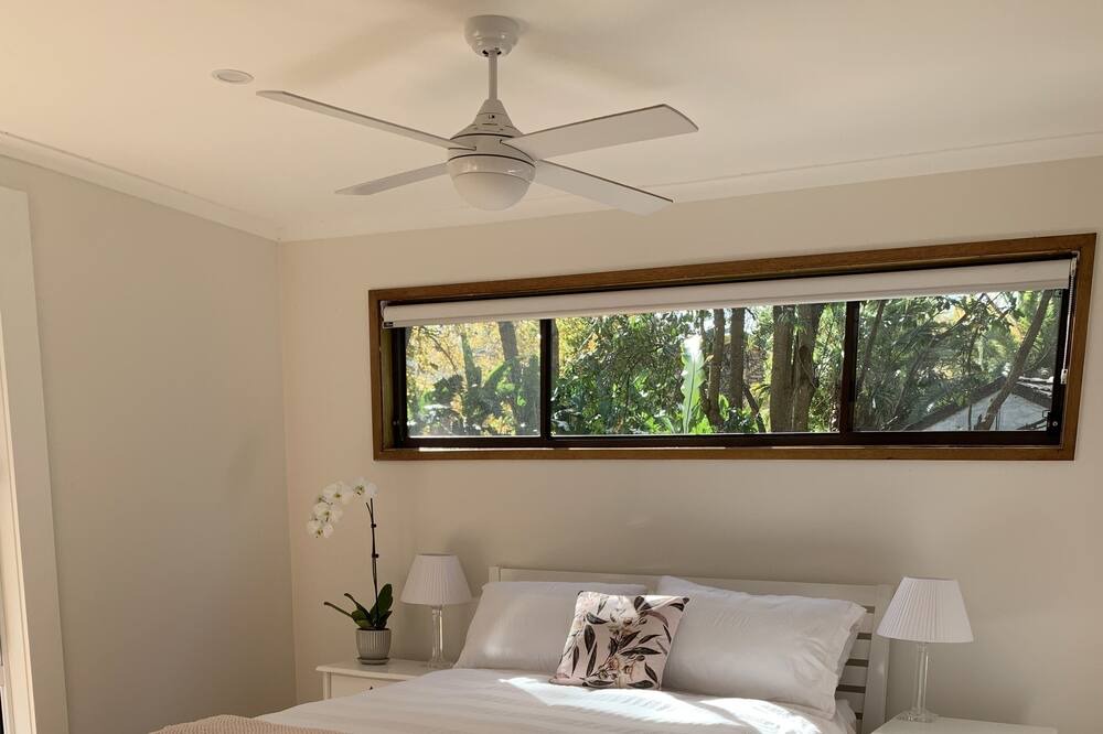 Photo of Bedroom in Point Clare