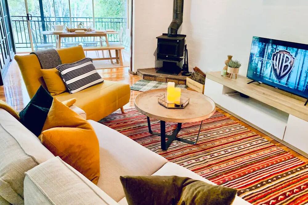 Photo of Livingroom in Lower Macdonald