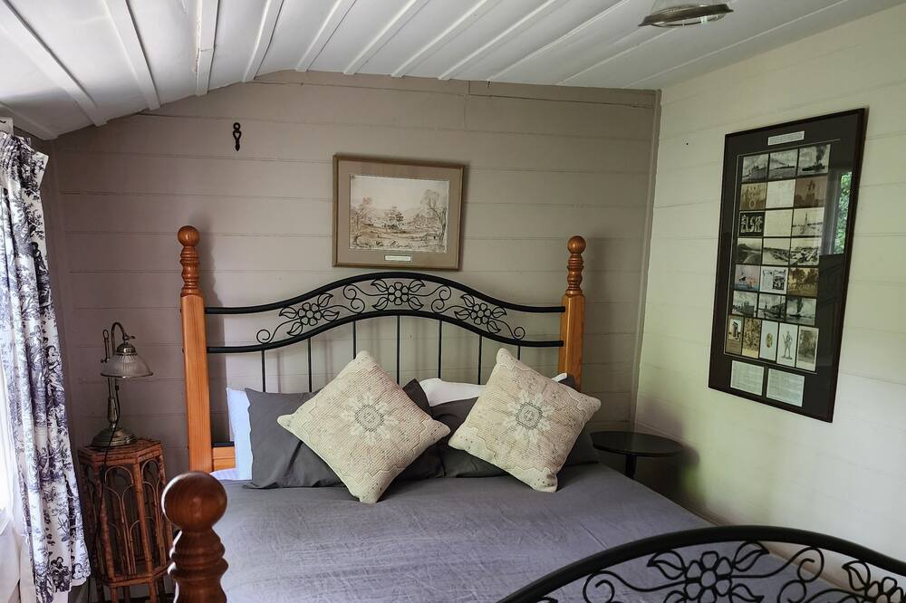 Photo of Bedroom in Hartley Vale
