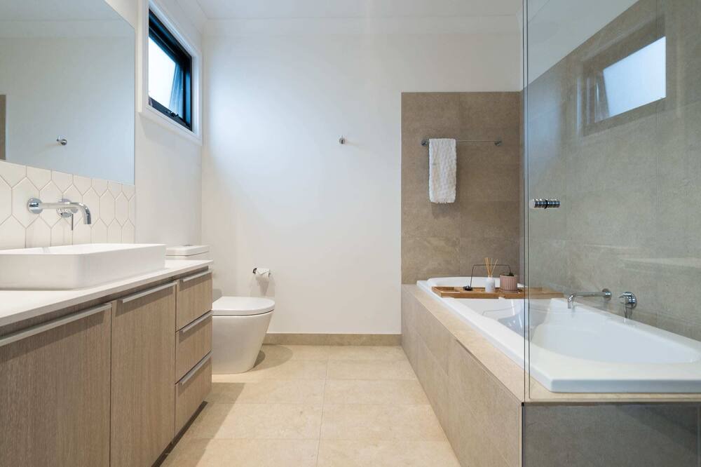 Photo of Bathroom in Keysborough