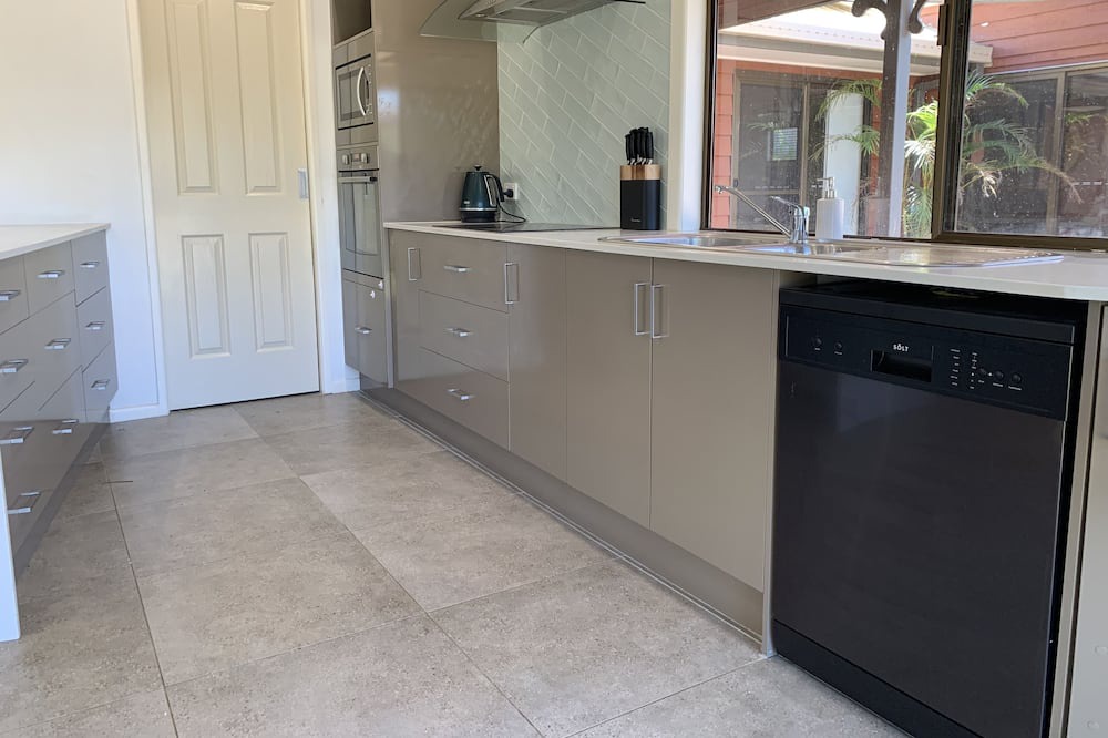Photo of Kitchen in Landsborough