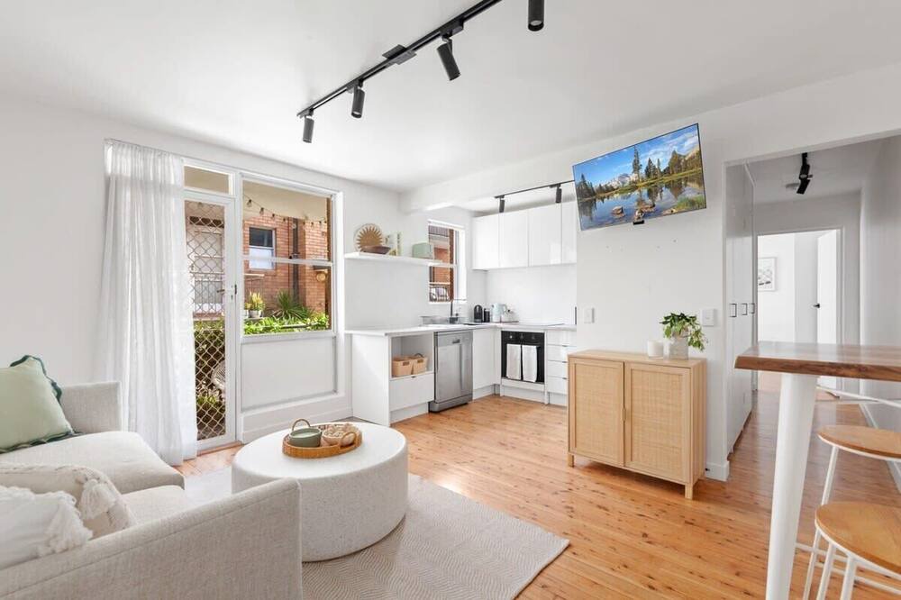 Photo of Livingroom in Dee Why
