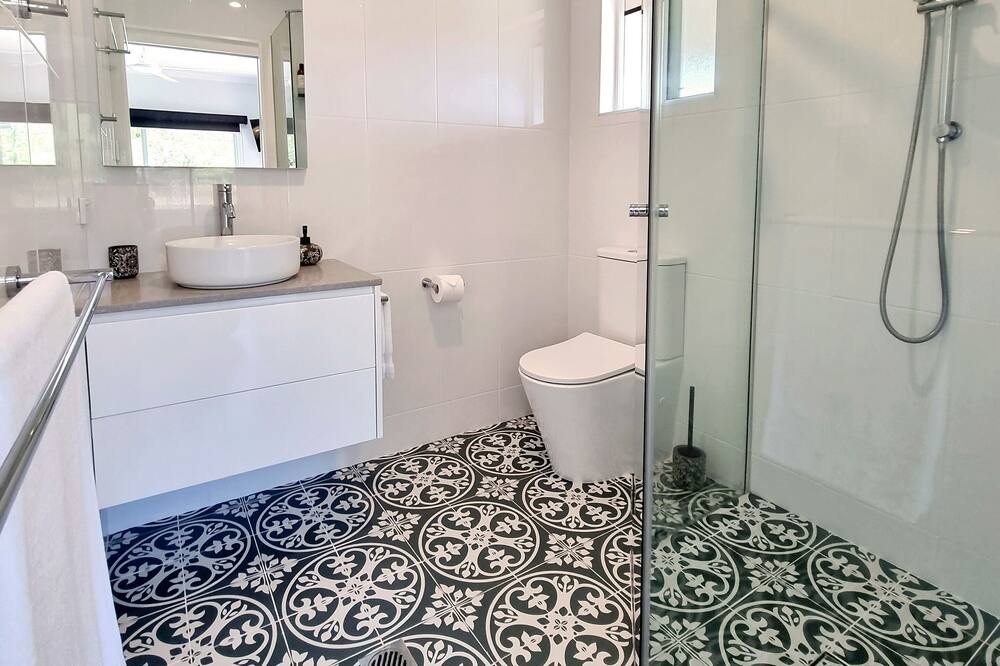 Photo of Bathroom in Mowbray