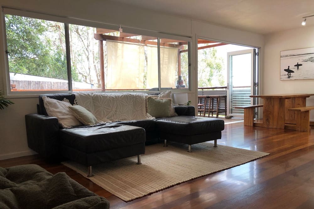 Photo of Livingroom in Emerald Beach