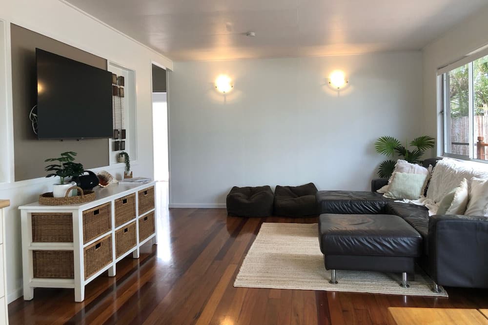 Photo of Livingroom in Emerald Beach