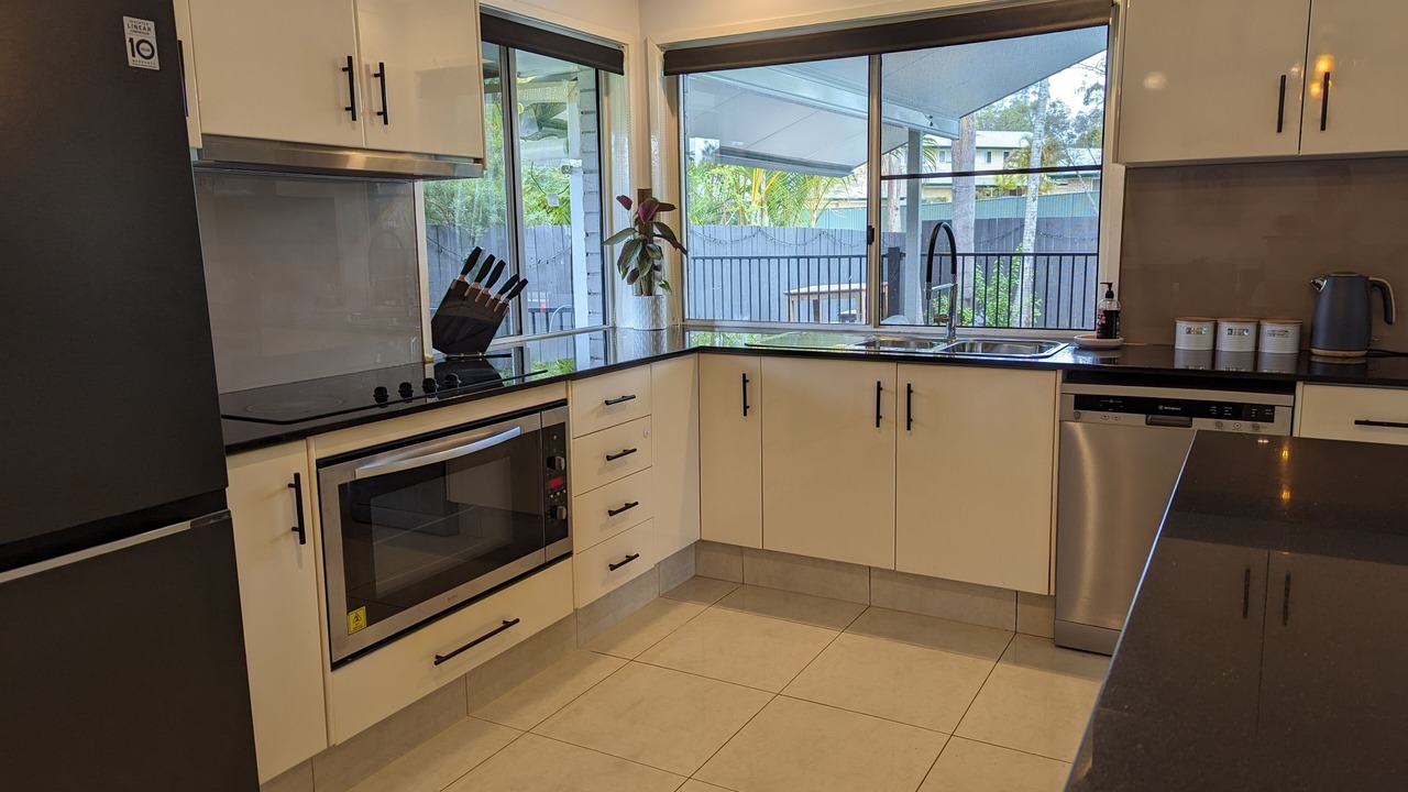 Photo of Kitchen in Helensvale