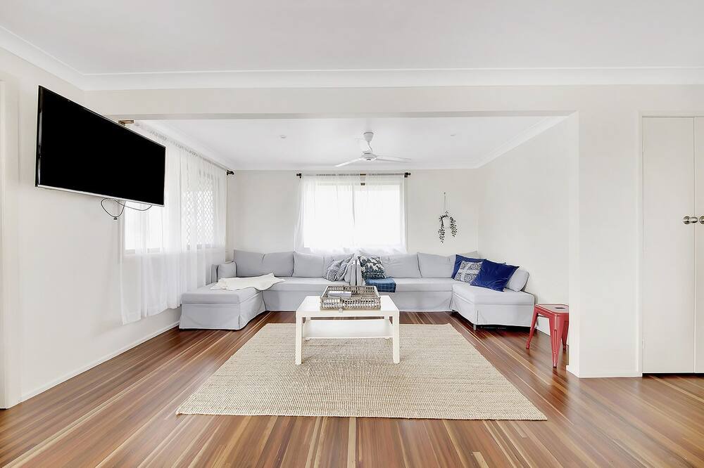 Photo of Livingroom in Emu Park