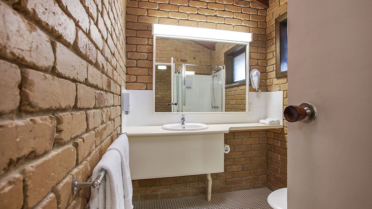 Photo of Bathroom in Stawell